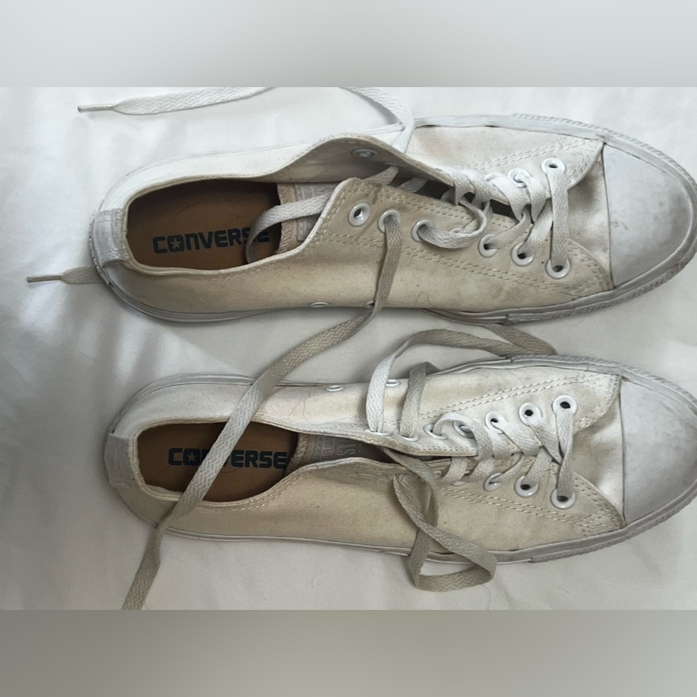 Converse Off-White Canvas Sneakers W11/M9